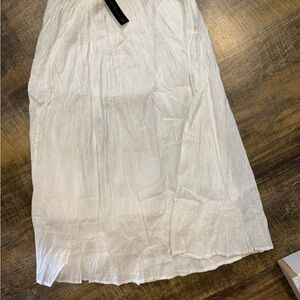 Women’s White Crinkle Maxi Skirt